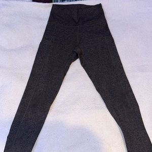 Aerie super soft lightweight leggings with pockets. Size small.